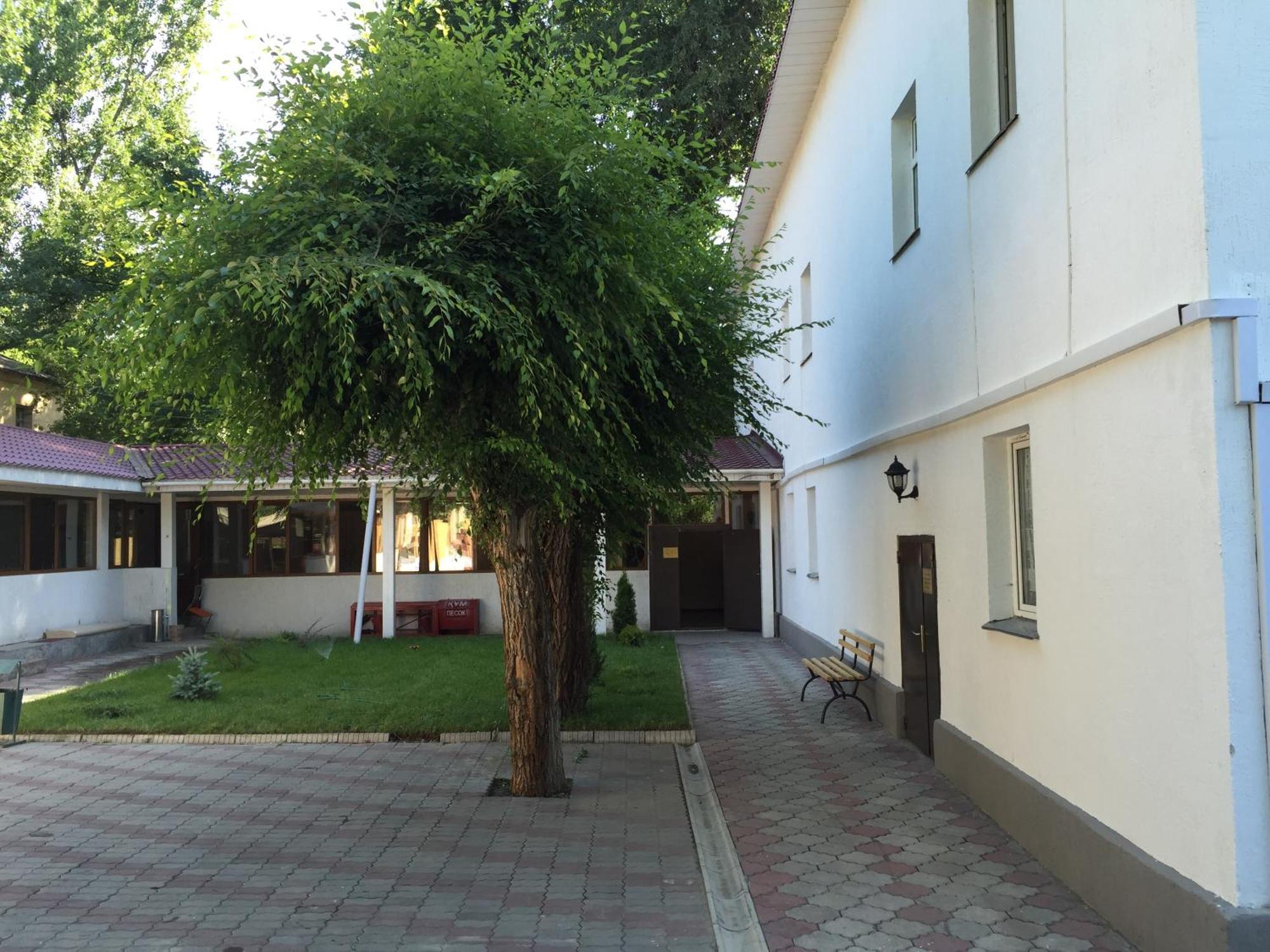 Fiveseasons Hostel Almaty Luaran gambar