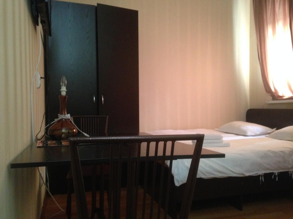 Fiveseasons Hostel Almaty Luaran gambar