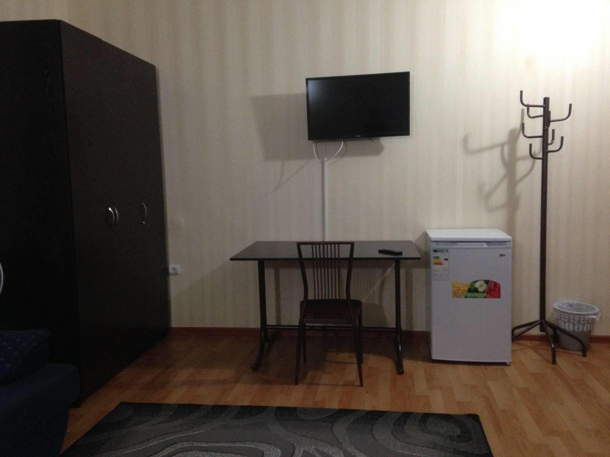 Fiveseasons Hostel Almaty Luaran gambar